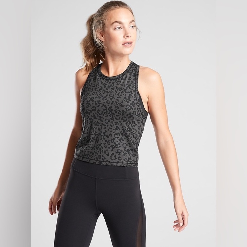NWOT Athleta Shanti Crop Leopard Racerback Tank Womens small